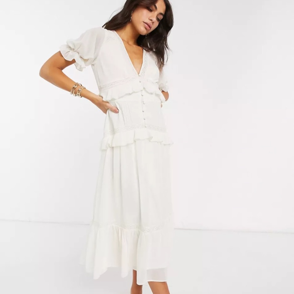 NWT ASOS DESIGN button through lace insert tiered midi dress in ivory. Size 2